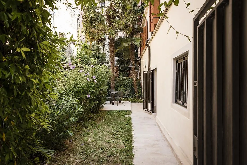 Myplace Cannaregio Townhouse Apartment Venice 0*,