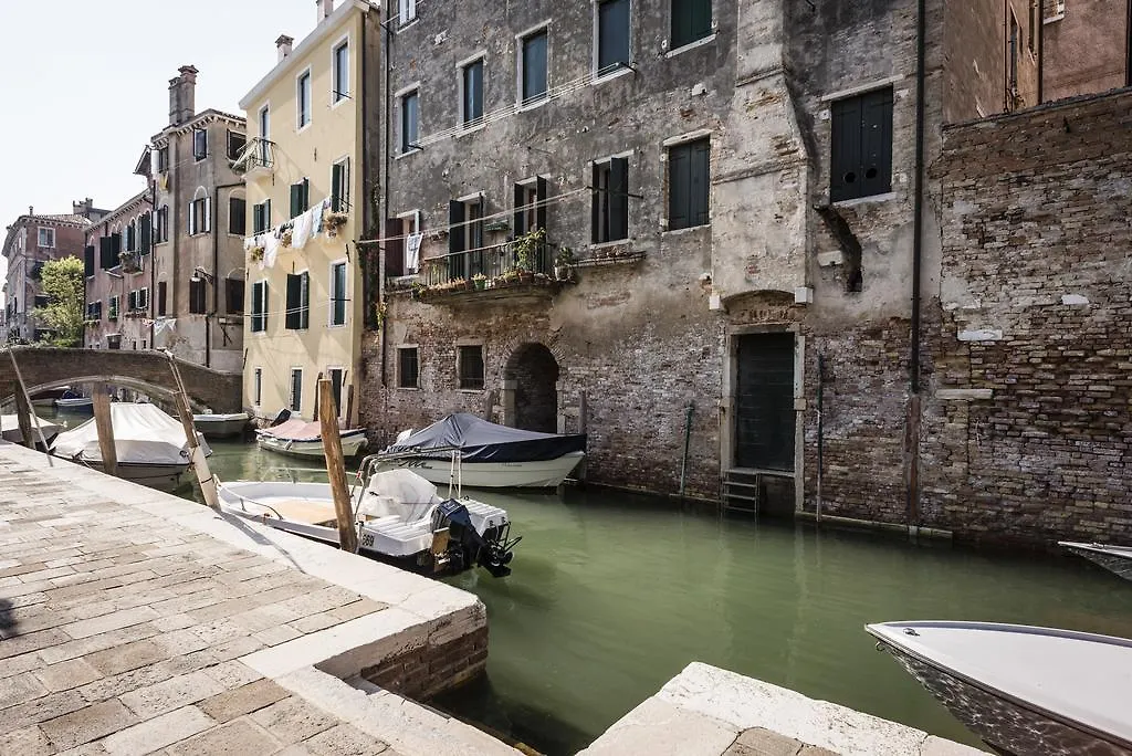 Myplace Cannaregio Townhouse Apartment Venice